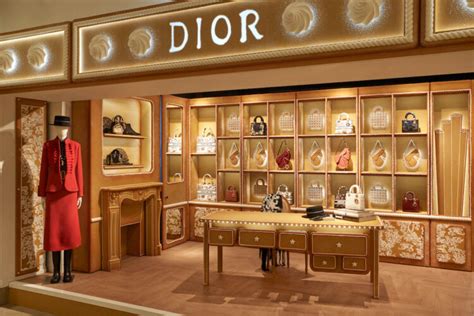 the fabulous world of dior at harrods|dior uk website.